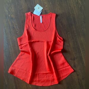NWT fabletics women’s small ecosatin polyester flowy strawberry red casual tank
